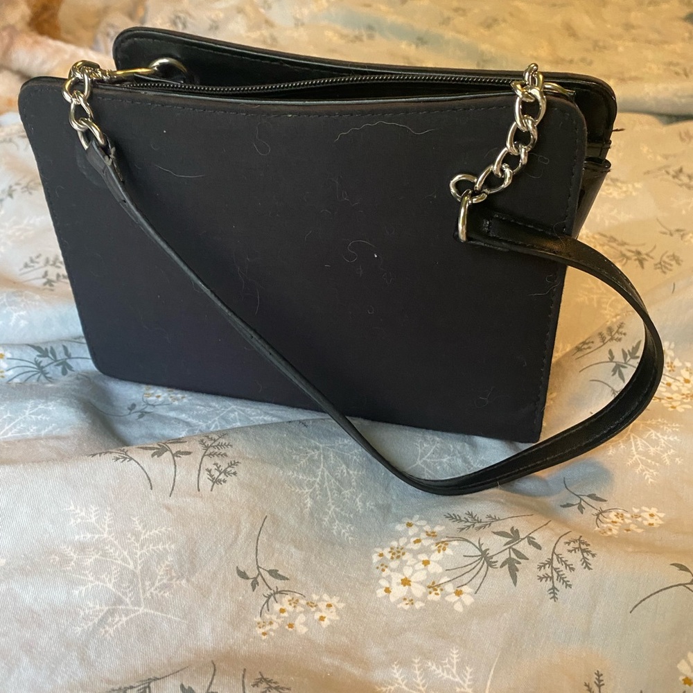 Miche petite size base bag. Short removable strap with chains